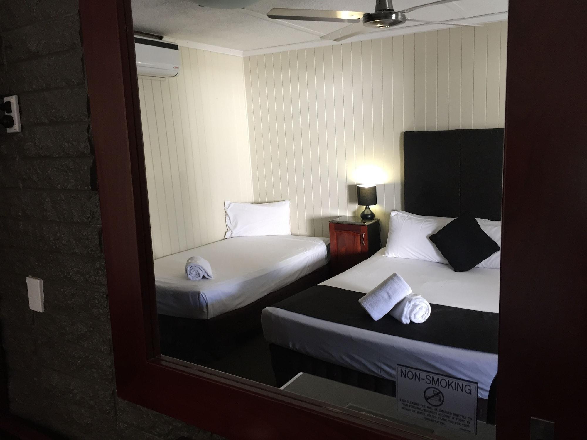 Country Plaza Motor Inn Mackay Eksteriør bilde