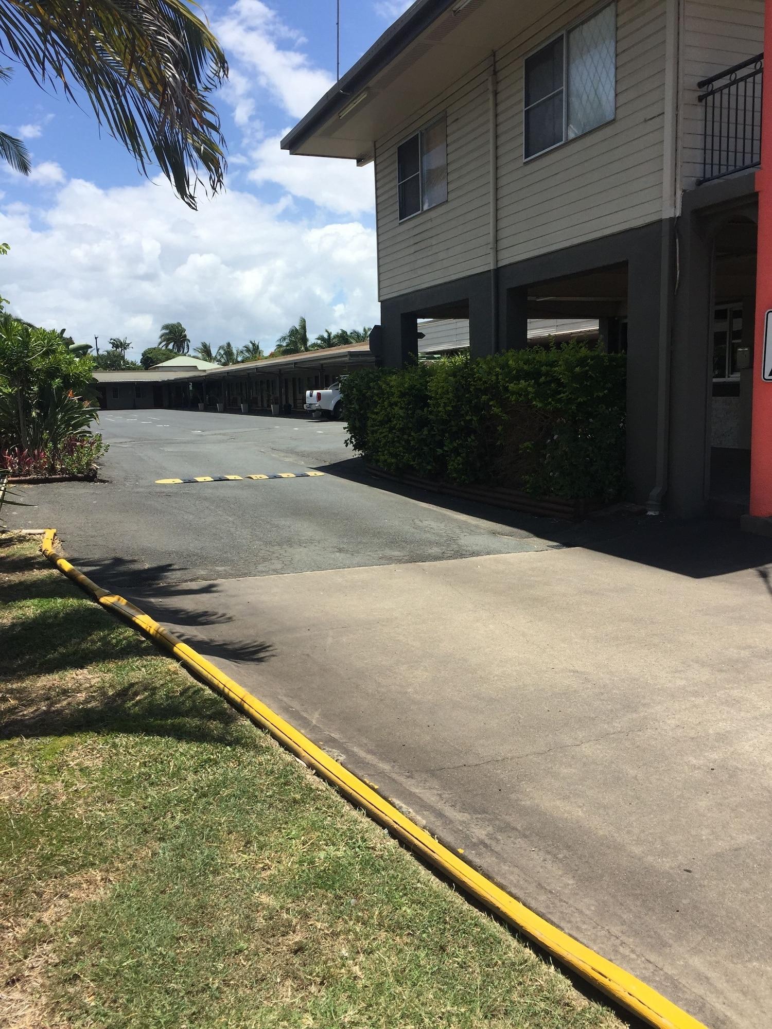 Country Plaza Motor Inn Mackay Eksteriør bilde