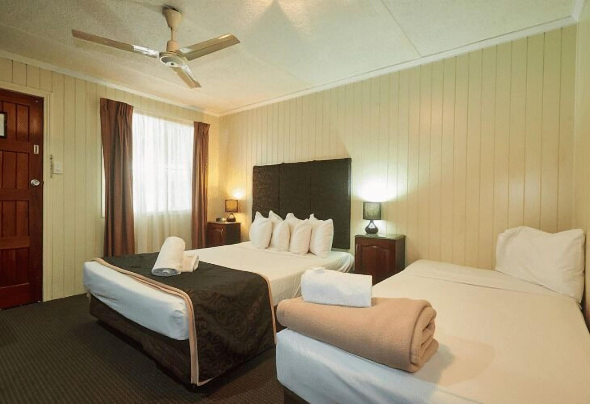 Country Plaza Motor Inn Mackay Eksteriør bilde