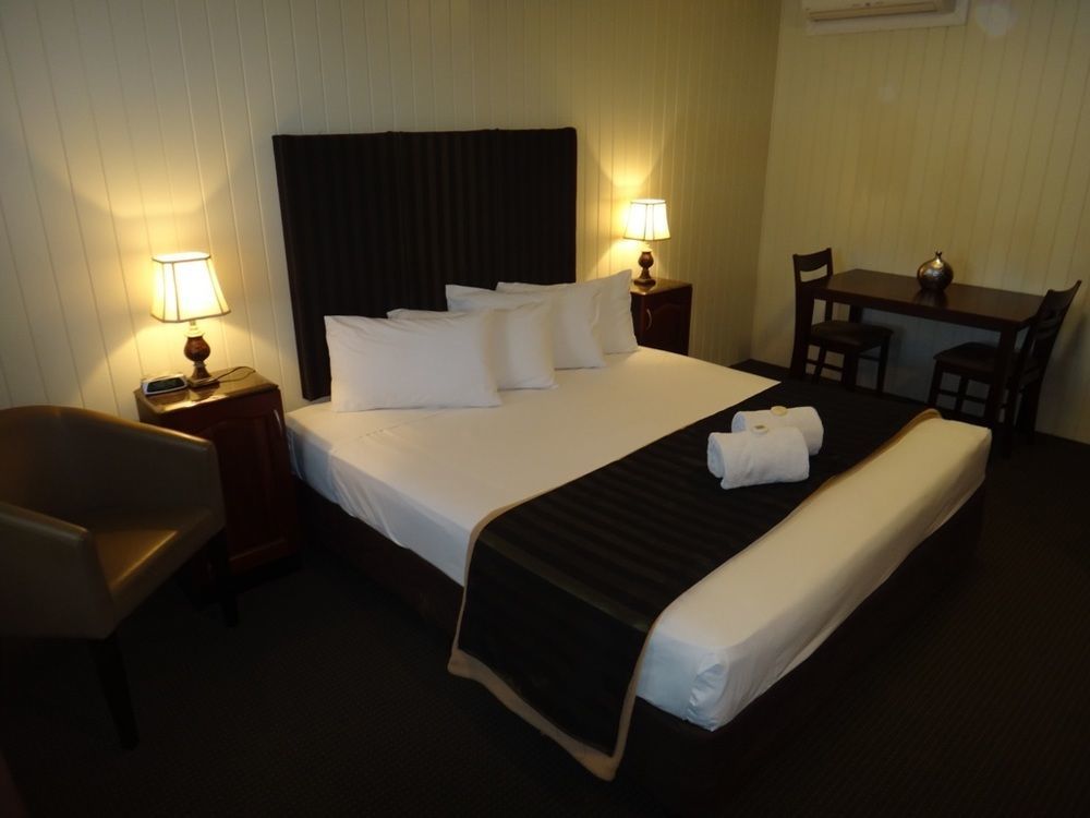 Country Plaza Motor Inn Mackay Eksteriør bilde