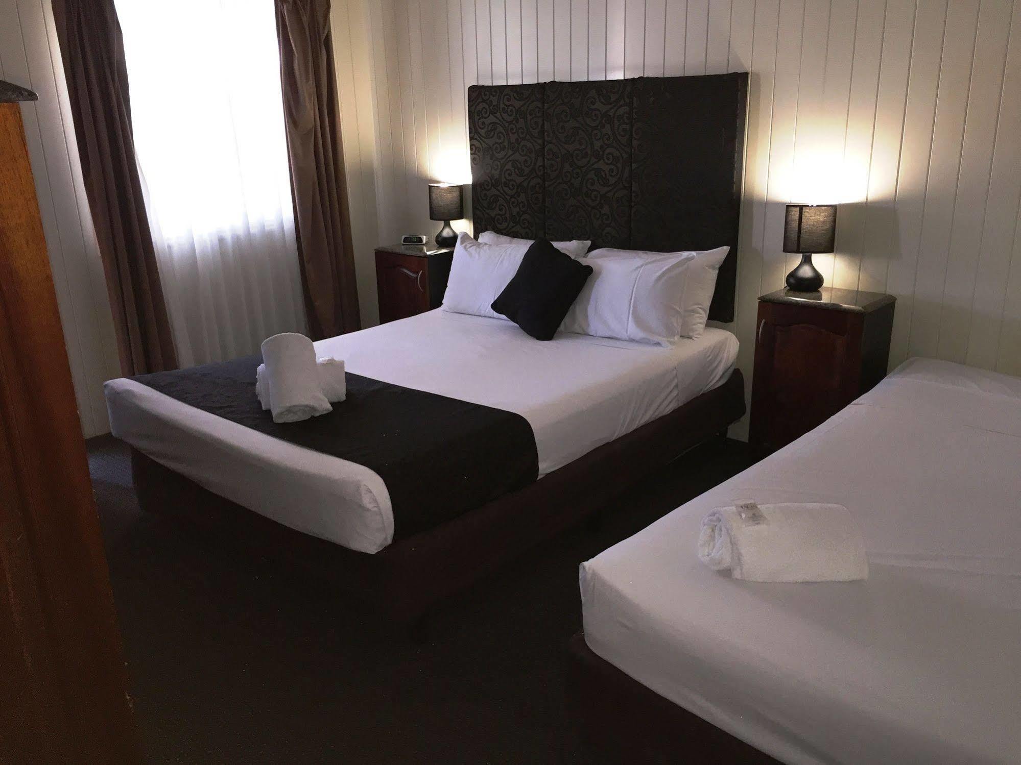 Country Plaza Motor Inn Mackay Eksteriør bilde