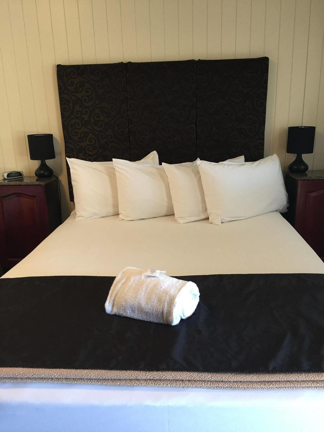 Country Plaza Motor Inn Mackay Eksteriør bilde